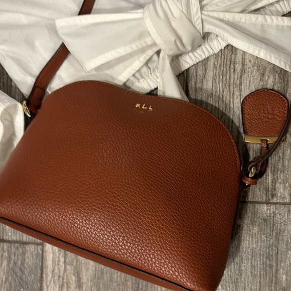 IN THE BAG! - Picture 2 of 13